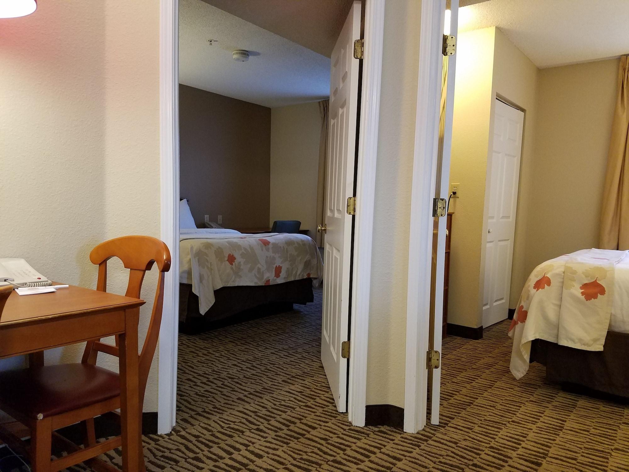 Hawthorn Suites By Wyndham Louisville North Jeffersonville Extérieur photo