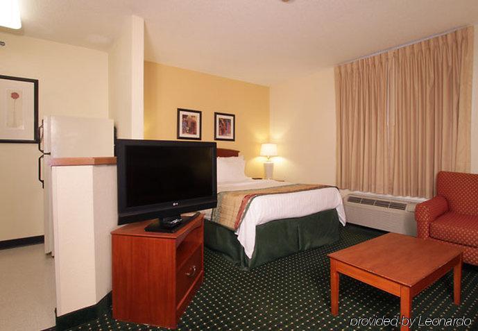 Hawthorn Suites By Wyndham Louisville North Jeffersonville Chambre photo