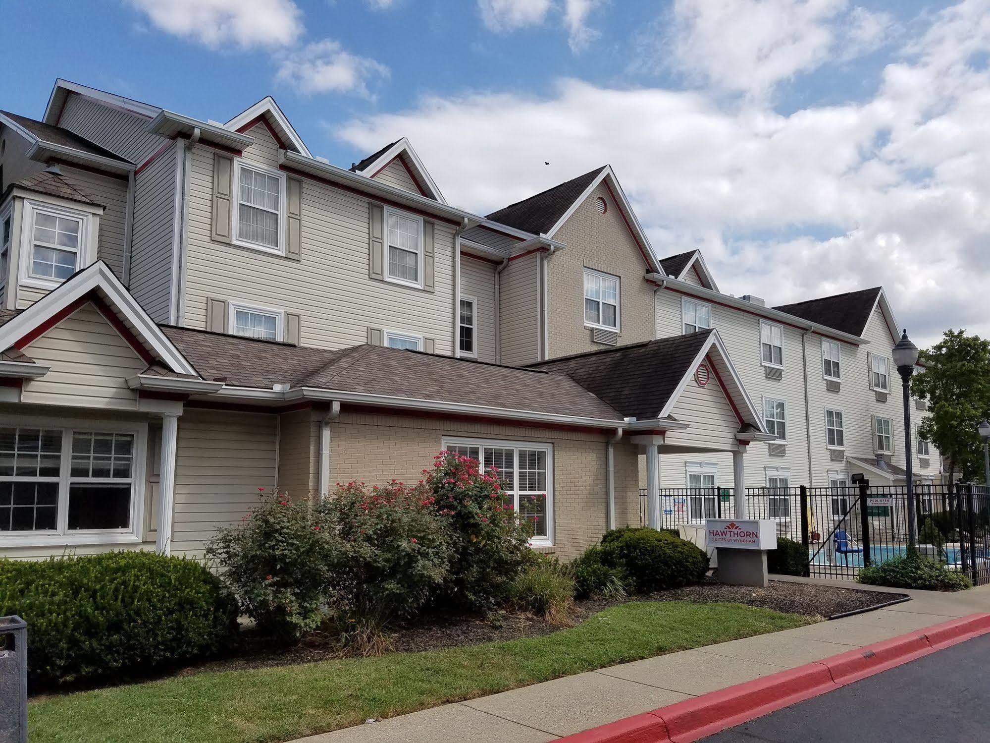 Hawthorn Suites By Wyndham Louisville North Jeffersonville Extérieur photo