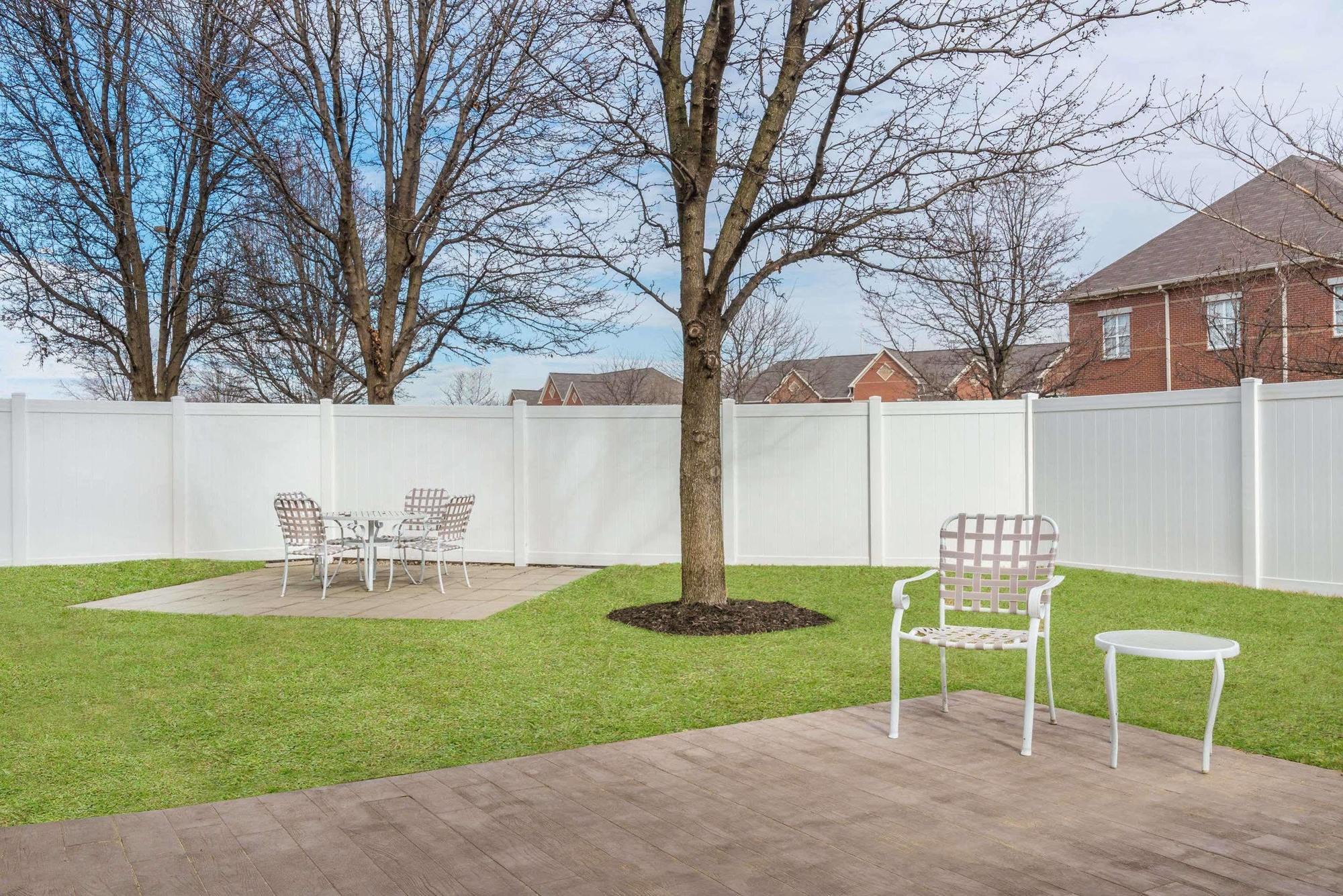 Hawthorn Suites By Wyndham Louisville North Jeffersonville Extérieur photo