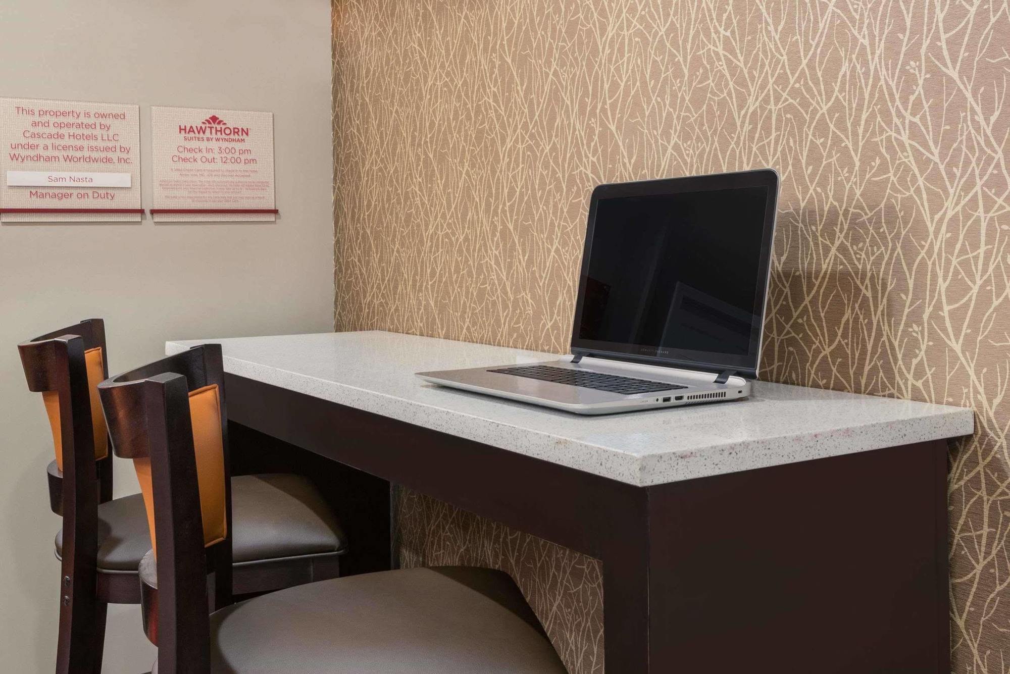 Hawthorn Suites By Wyndham Louisville North Jeffersonville Extérieur photo